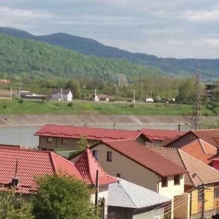 Apartament Cu 2 Camere Кэлимэнешти Экстерьер фото