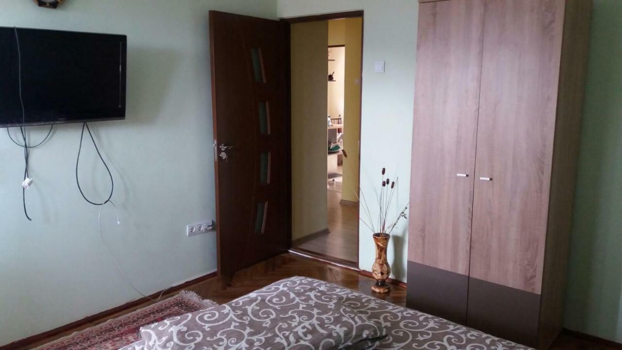 Apartament Cu 2 Camere Кэлимэнешти Экстерьер фото
